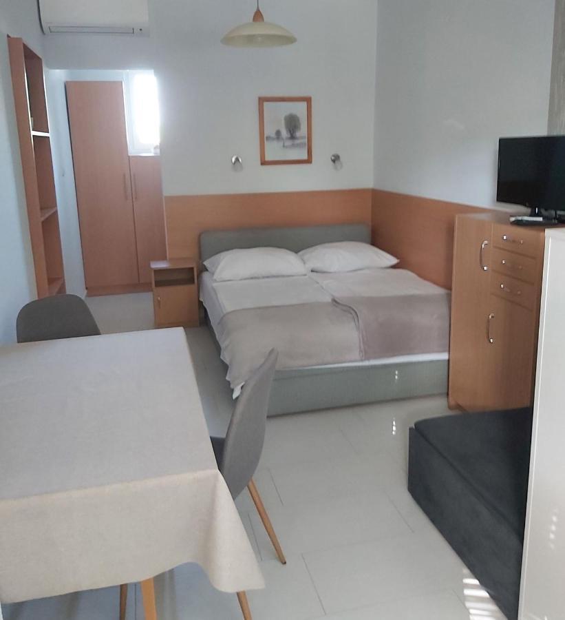 Apartmanhaz Horvath Apartment บาลาตงโบกลาร์ ภายนอก รูปภาพ